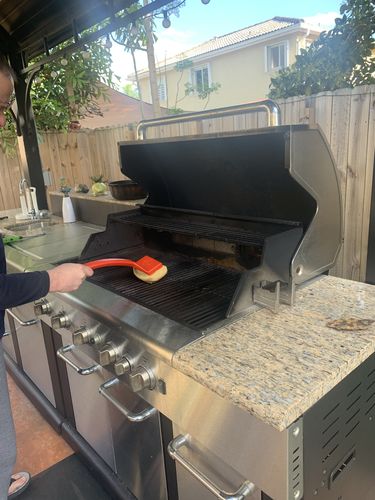 Customer photo review of Double Up: 2 Brushes + 4 Cleaning Heads