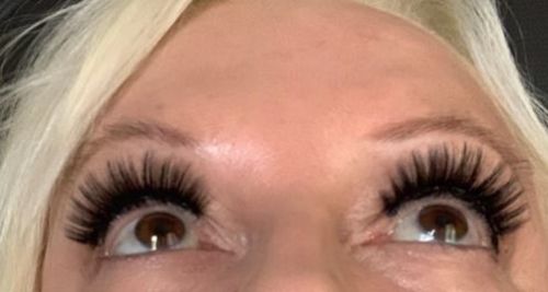Customer photo review of Luxus Magnetic Lashes
