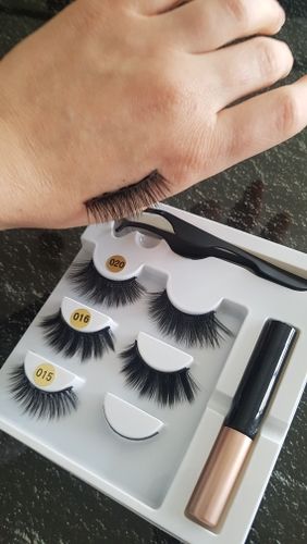 Customer photo review of Luxus Magnetic Lashes