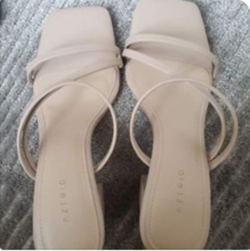Customer photo review of B1G1 Nicole Light Beige