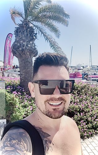 Customer photo review of Storm - Solid Black