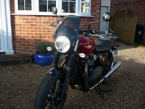 Customer photo review of Triumph Street Twin - Marlin