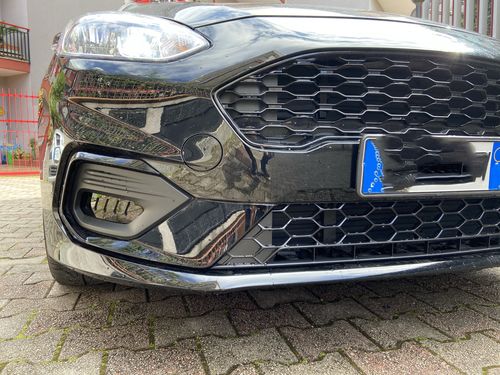 Customer photo review of Fiesta MK8 ST/ST Line Race Style Fog Light Armour