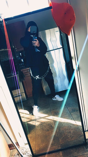 Customer photo review of "Tomie" TEE