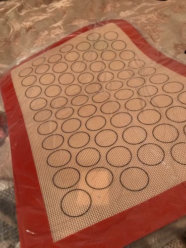 Customer photo review of Tapis Macaron - Rouge et Marron