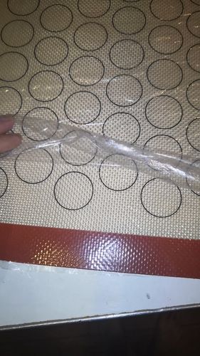 Customer photo review of Tapis Macaron - Rouge et Marron