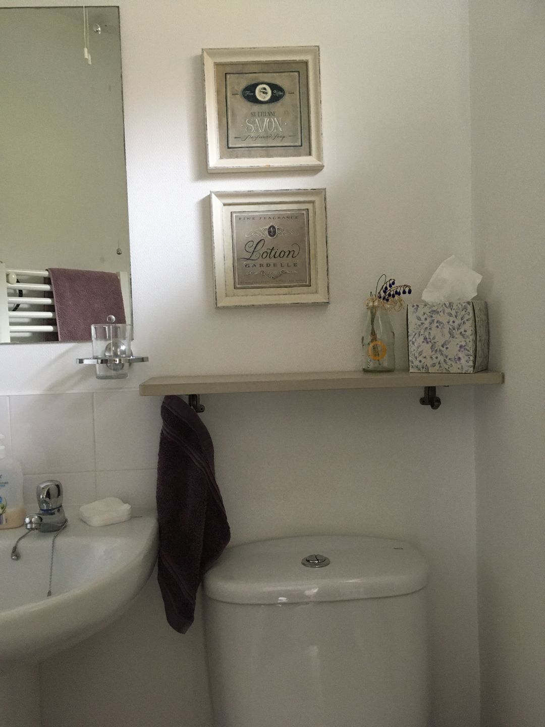 Customer photo review of 4 Inch Chiltern Cast Iron Shelf Bracket