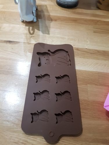 Customer photo review of Moule Silicone Chat en chocolat