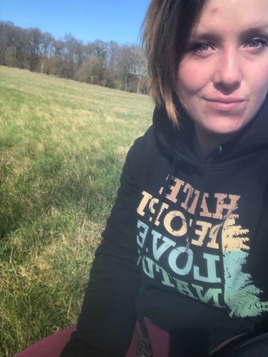Customer photo review of Hate People love Nature -Premium Bio Hoodie Unisex