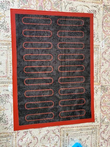 Customer photo review of Tapis de cuisson silicone pour éclairs