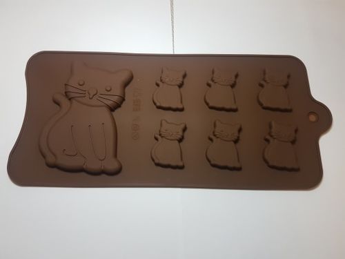 Customer photo review of Moule Silicone Chat en chocolat