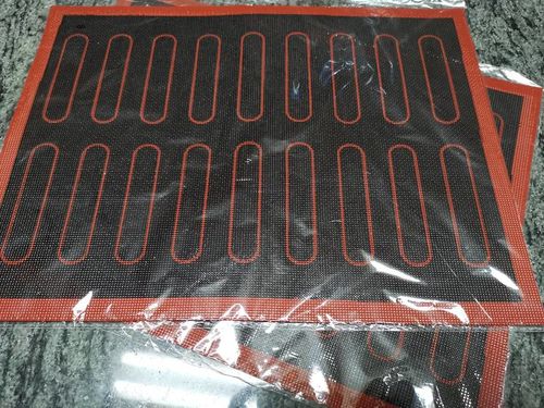Customer photo review of Tapis de cuisson silicone pour éclairs
