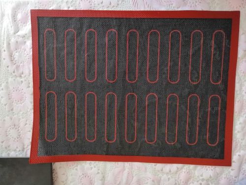 Customer photo review of Tapis de cuisson silicone pour éclairs
