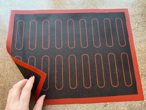 Customer photo review of Tapis de cuisson silicone pour éclairs