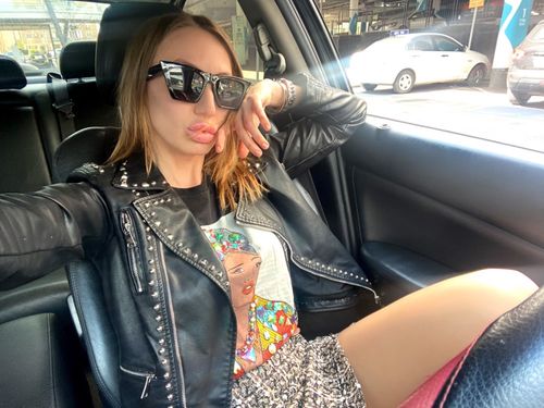 Customer photo review of Vintage Luxe Sunglasses