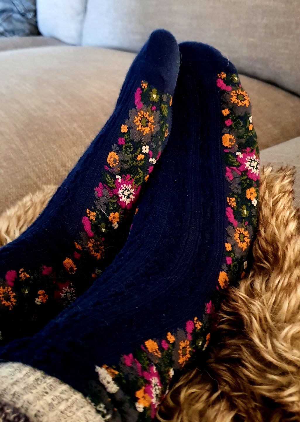 Customer photo review of Retro Floral Jacquard Socks