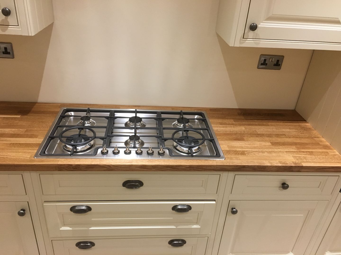 Customer photo review of Warwick Mottled Cast Iron Cup Pull Handle