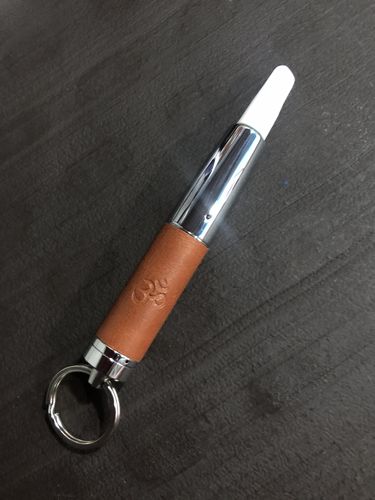Customer photo review of New OM VAPORIZER FOR CONCENTRATES | Leather