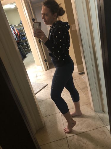 Customer photo review of Outrun Stars High Capris