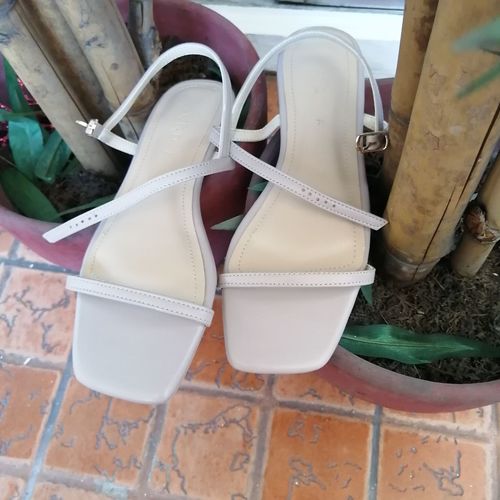 Customer photo review of Charie Taupe