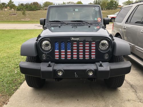 Customer photo review of US Flag Mesh Grille Insert for 07-18 Jeep Wrangler JK/ JKU