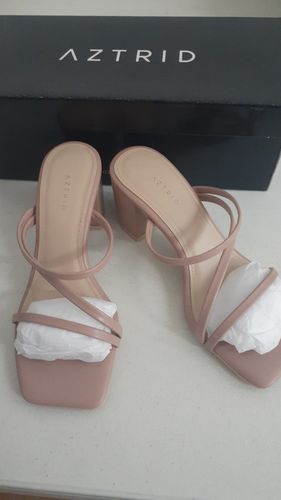 Customer photo review of Scarlet Old Rose