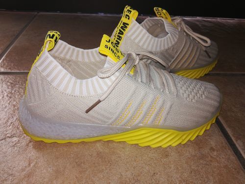 Customer photo review of Colorblock Knitted Breathable Lace-Up Yeezy Sneakers