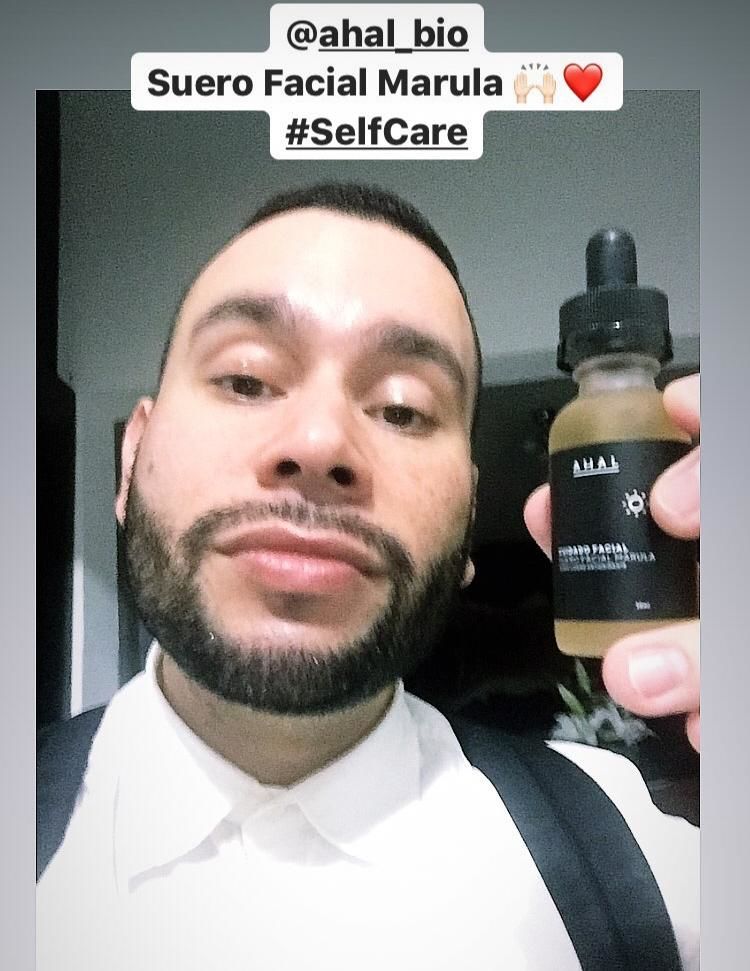 Customer photo review of Suero Humectante Facial con Marula 30ml