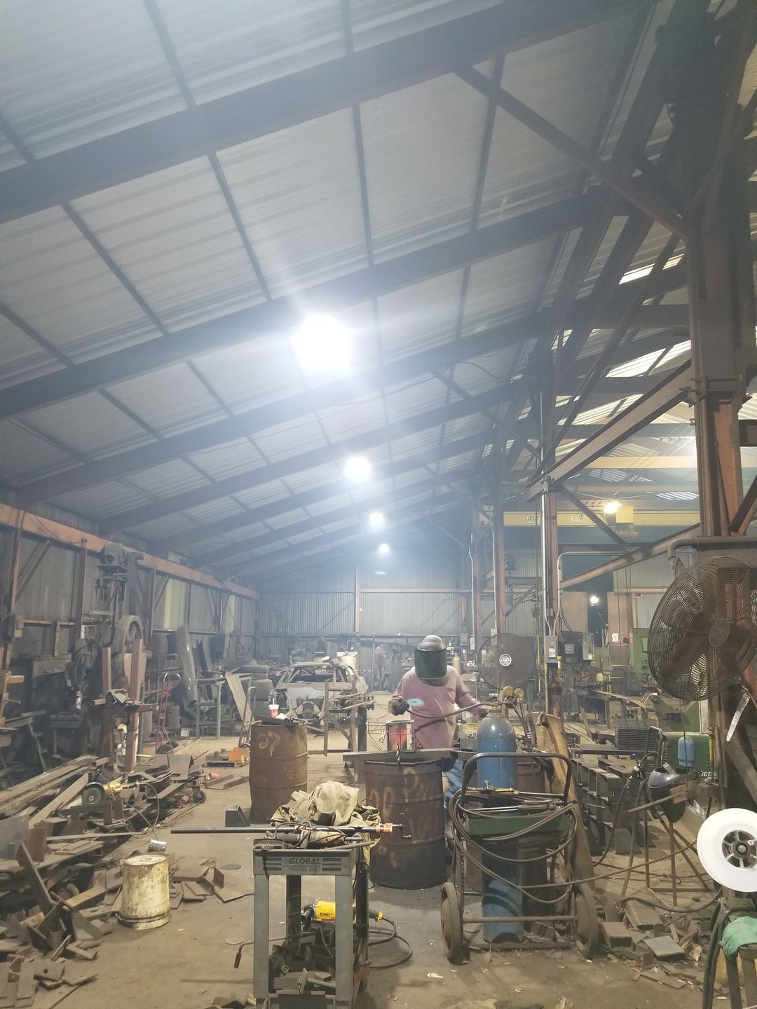 Customer photo review of High Bay LED Light 150W UFO 5700K - LED Warehouse Lighting - 20,098 Lumens