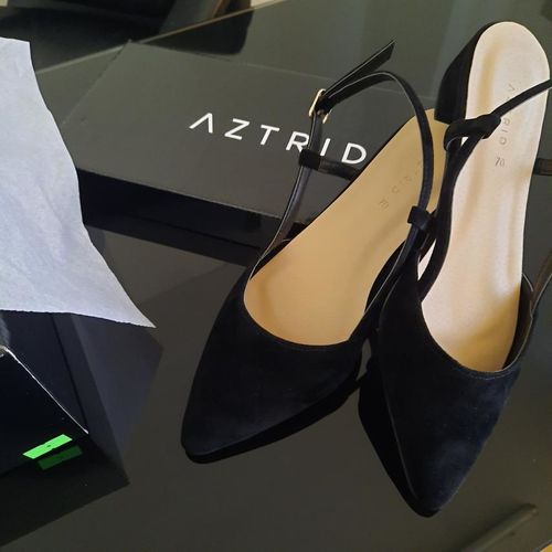 Customer photo review of Gian Black Suede