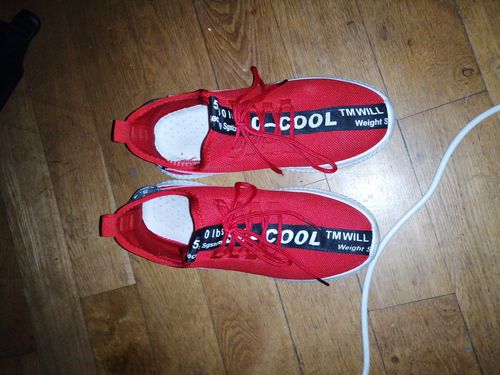 Customer photo review of Sneakers Kadiman da uomo con banda a contrasto