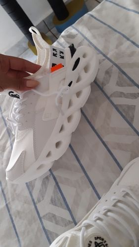 Customer photo review of Taki Giolitti Sneakers