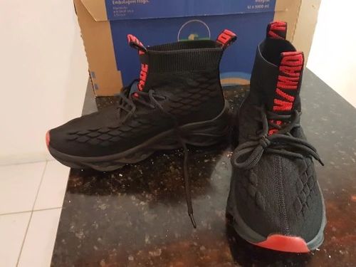 Customer photo review of Leof Bercovici Sneakers