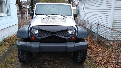 Customer photo review of Hawke Grille - Matte Black (07-18 Jeep Wrangler JK)