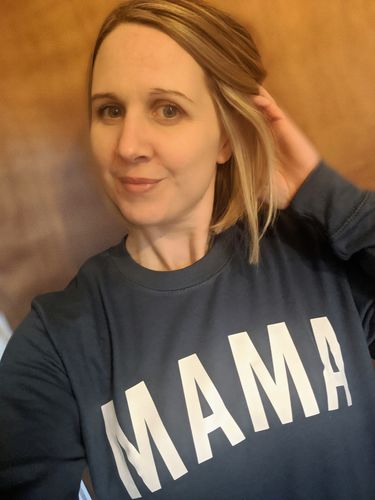 Customer photo review of Mama Core Sweatshirt 00 (MRK X)