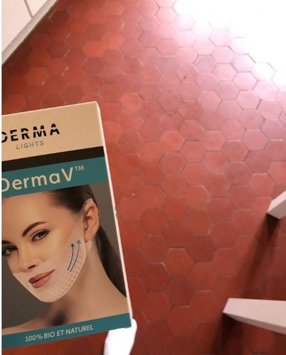 Customer photo review of DermaV™  |  Masque amincissant pour ovale du visage