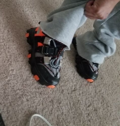 Customer photo review of Aegon Sarto Sneakers