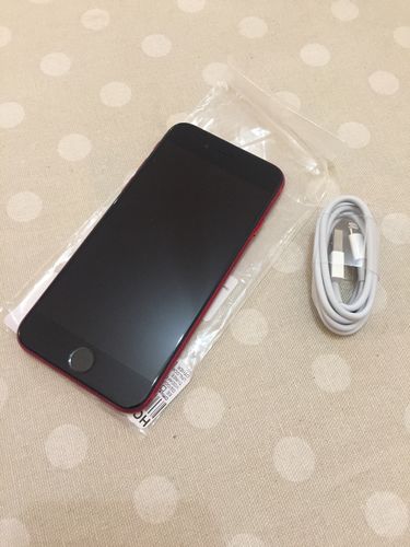 Customer photo review of Apple iPhone 8 64GB Red Unlocked Refurbished Excellent