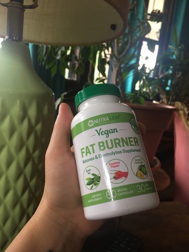 Customer photo review of NutraLeaf® Vegan Fat Burner