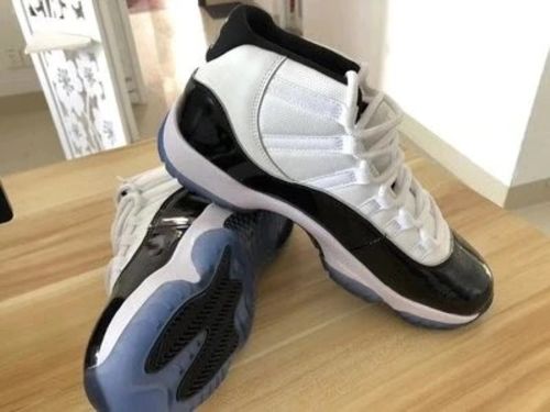 Customer photo review of Bostar Riet Sneakers