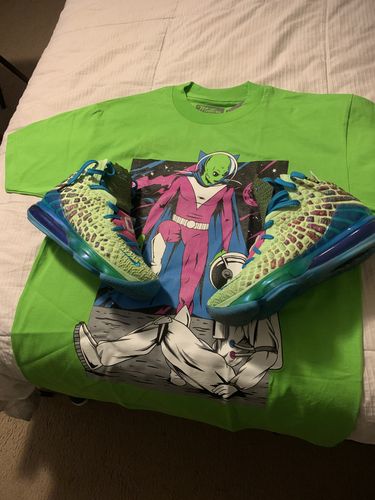 Customer photo review of Alien Step Over - Ghost Green T-Shirt