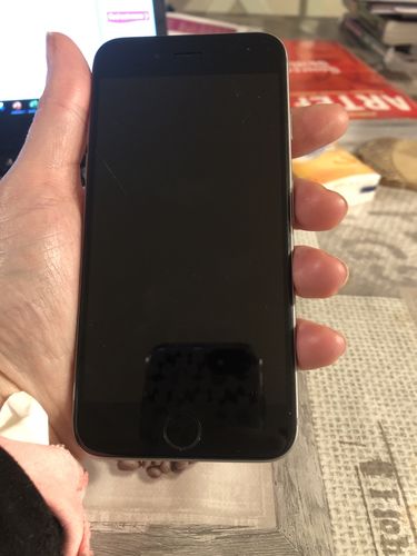 Customer photo review of Apple iPhone 6 64GB Space Grey Unlocked Refurbished Excellent