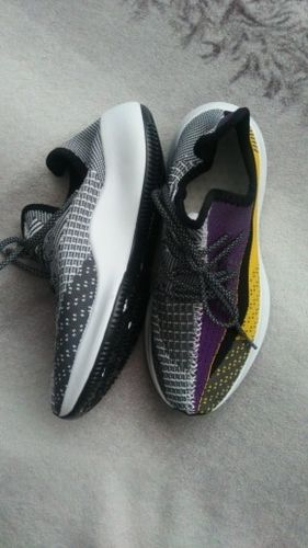 Customer photo review of Mello Buscan Sneakers