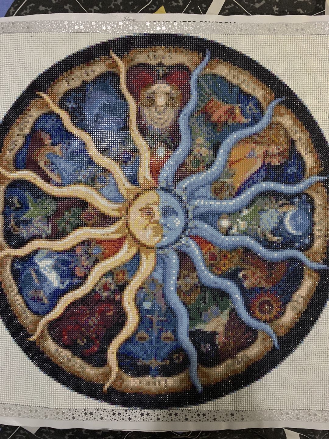 Customer photo review of Sun and Moon - Diamond Painting Kit