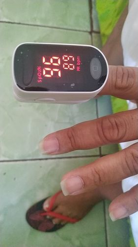 Customer photo review of MedicPure™ Digital Fingertip pulse Oximeter 2.0