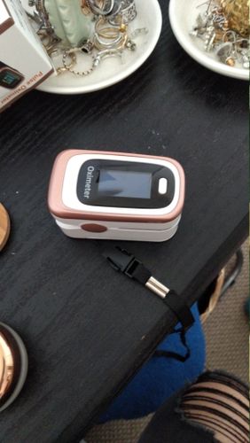 Customer photo review of MedicPure™ Digital Fingertip pulse Oximeter 2.0