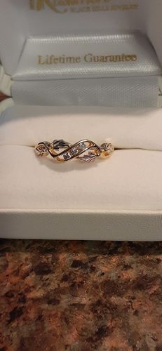 Customer photo review of Black Hills Gold Slim Triple Diamond Ring