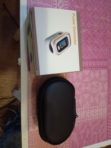 Customer photo review of MedicPure™ Digital Fingertip pulse Oximeter 2.0
