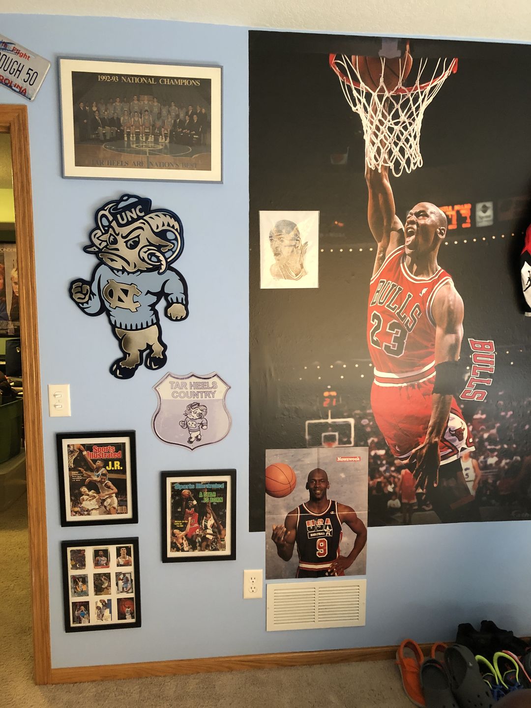 Customer photo review of University of North Carolina "Tar Heel" 3D Metal Artwork