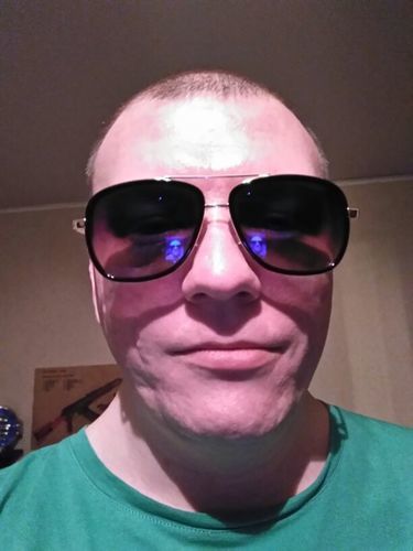 Customer photo review of Tony Stark Sunglasses